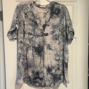 Women's Navy and Gray Tie-Dye Top